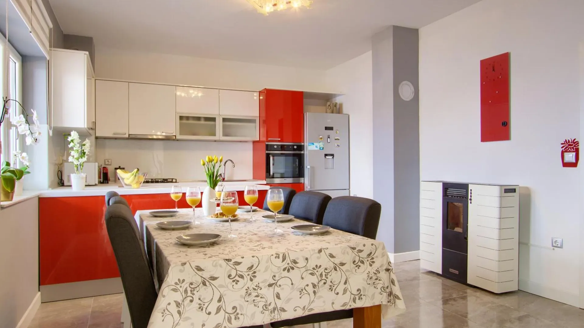 Luxury Sunrise Jacuzzi Apts, 50 M From The Beach Kali
